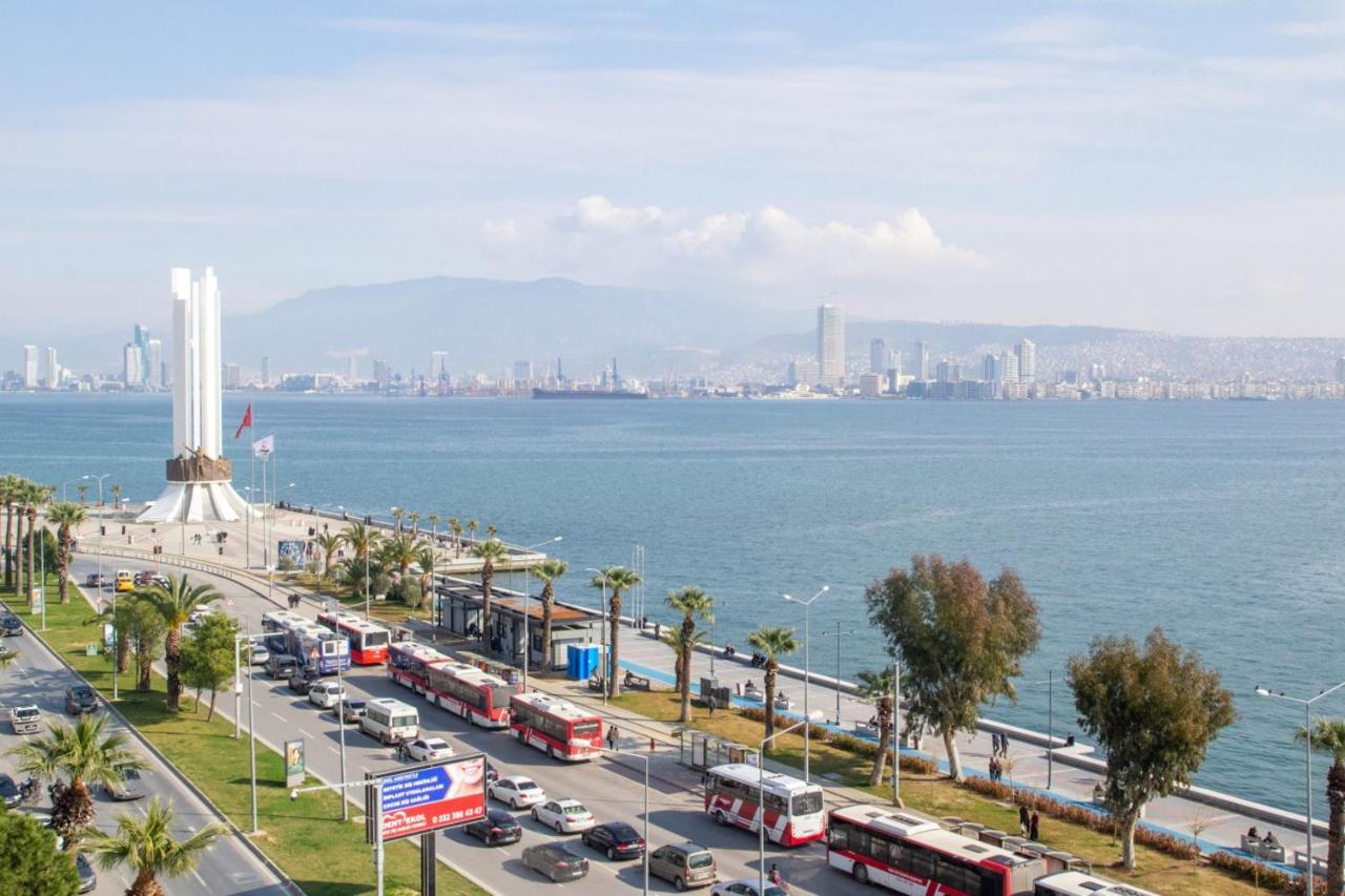 Exceptional Flat With Gorgeous Sea View In Izmir Apartment Luaran gambar