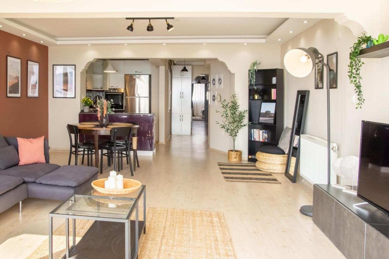 Exceptional Flat With Gorgeous Sea View In Izmir Apartment Luaran gambar