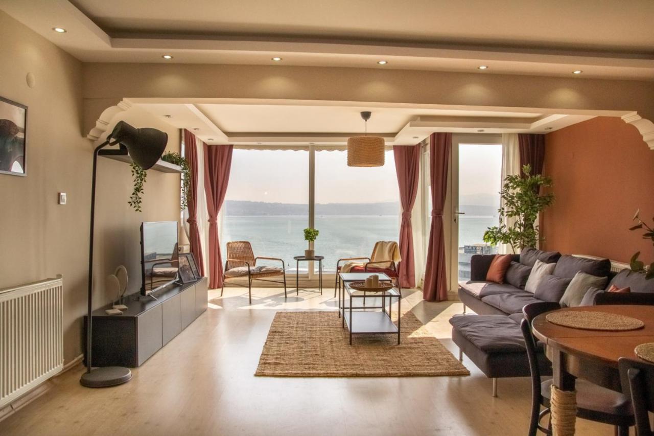 Exceptional Flat With Gorgeous Sea View In Izmir Apartment Luaran gambar